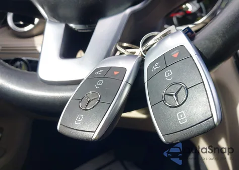 2020 Mercedes-Benz C 300 from USA, damaged, VIN WDDWF8DB9LR558681